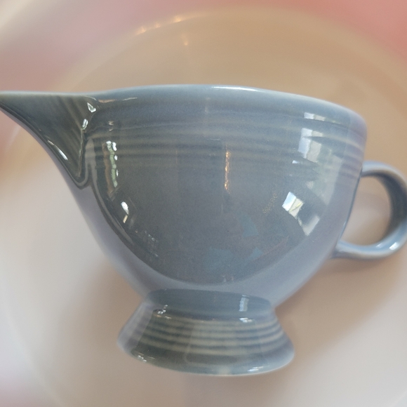 Fiesta Individual Creamer ~ P86 Periwinkle Blue ~ GUC ~ Retired Fiestaware - Picture 14 of 16